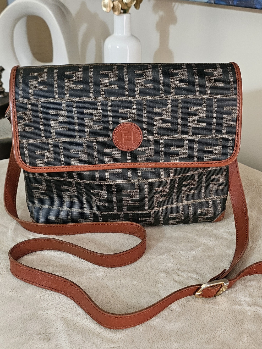 Fendi FF Zucca Crossbody Bag - VINTAGE & AUTHENTIC